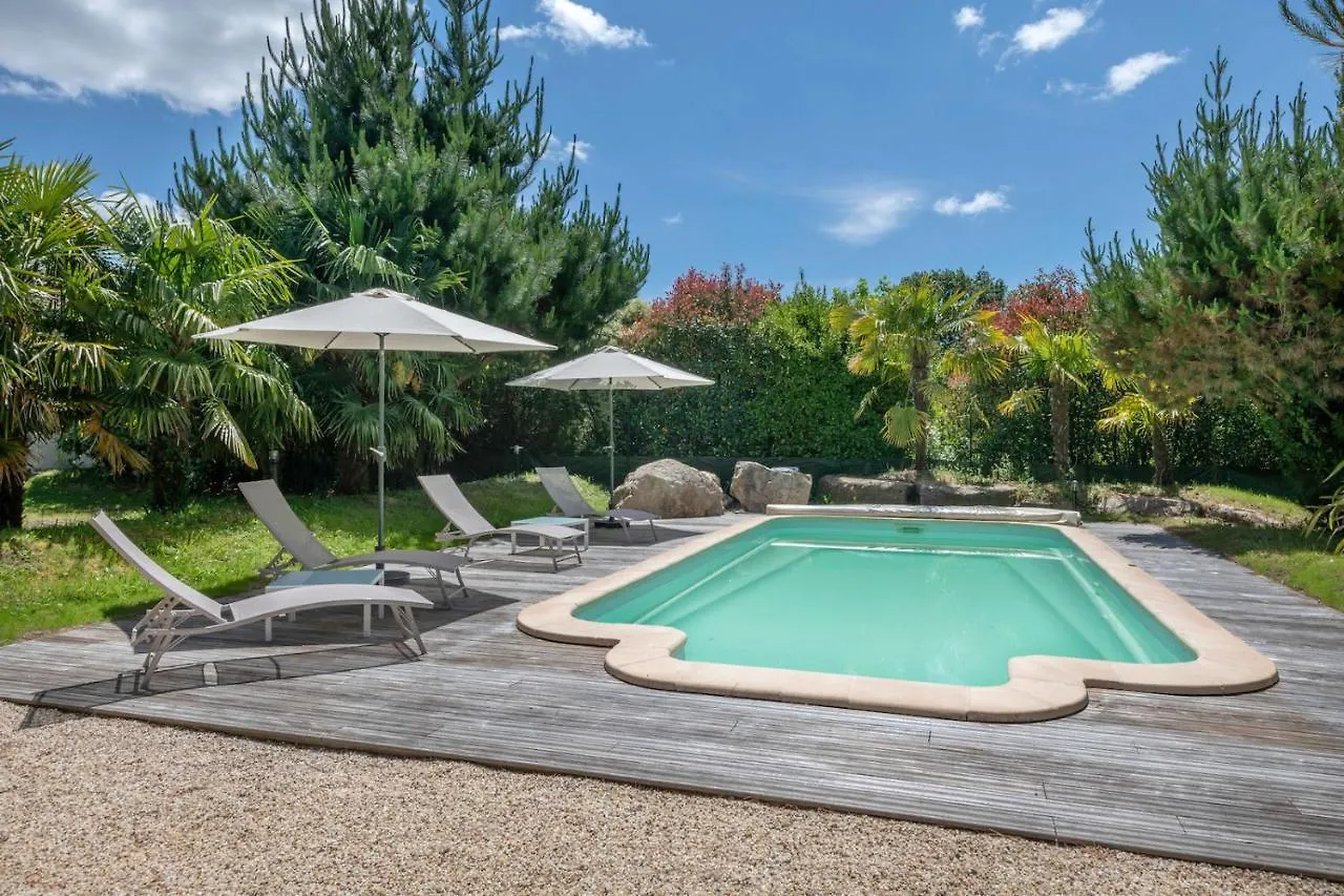 Holiday home Vacances Detente Dans Cette Maison Avec Piscine A Crac'H Crach