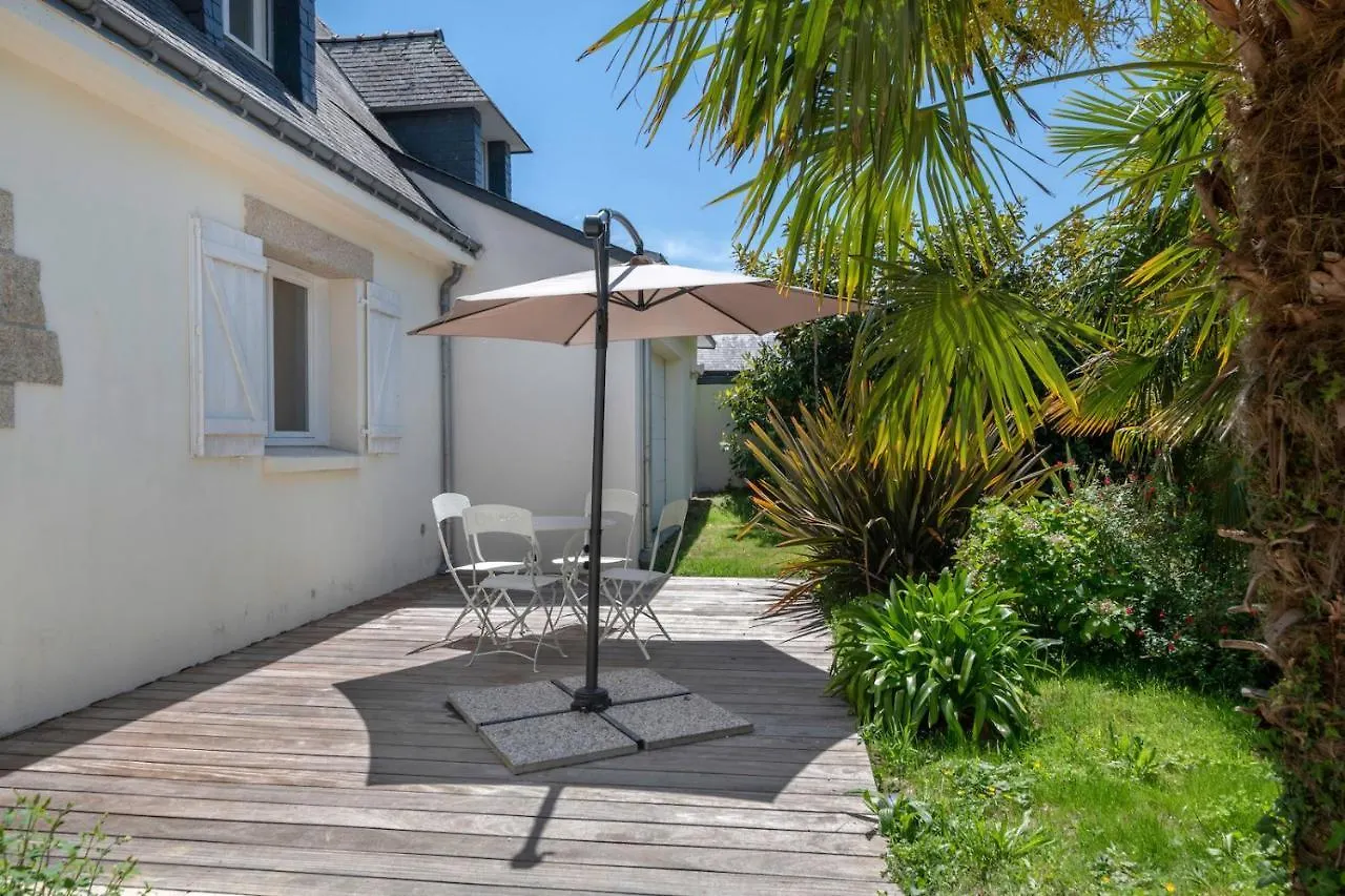 Vacances Detente Dans Cette Maison Avec Piscine A Crac'H Crach Holiday home