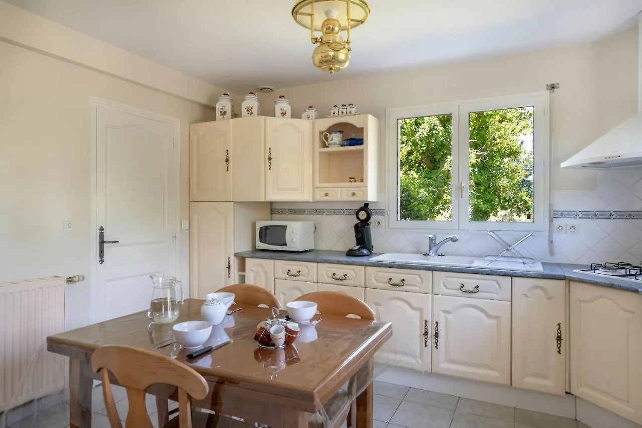 Holiday home Vacances Detente Dans Cette Maison Avec Piscine A Crac'H Crach